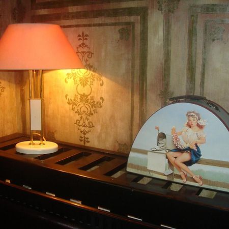 Jazz Hotel Chişinǎu Buitenkant foto
